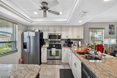 Beautiful townhome in a quiet community with walking distance to - photo 6