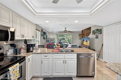 Beautiful townhome in a quiet community with walking distance to - photo 7