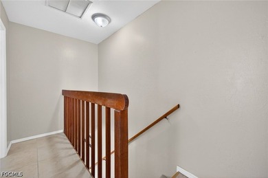 Beautiful townhome in a quiet community with walking distance to - photo 10