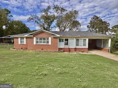 Piney Woods Lake Home For Sale in Lagrange Georgia