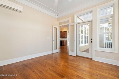 Positioned on a private cul-de-sac with sweeping golf course - photo 41