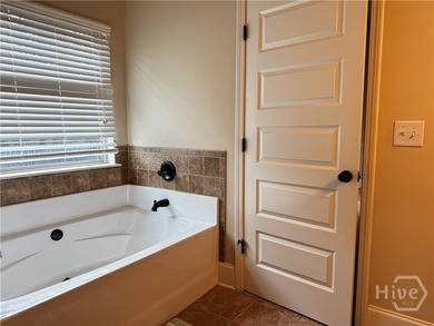 Discover Elegance & Space at 1938 Orchard Drive Welcome to this - photo 14