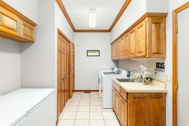 This home is turn key! Experience the pinnacle of luxury living - photo 10