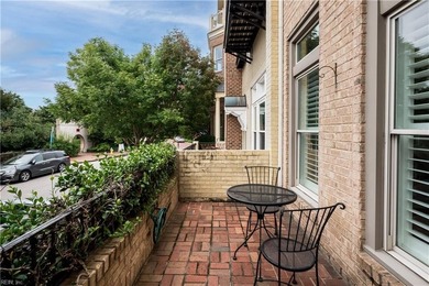 Elizabeth River Townhome/Townhouse For Sale in Norfolk Virginia
