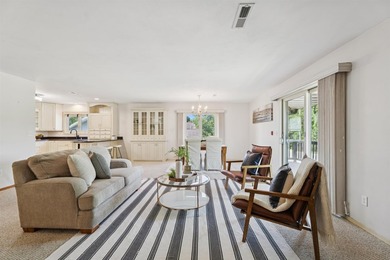 Welcome to Stroebe Island living! This spacious 2-bedroom - photo 4
