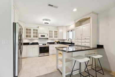 Welcome to Stroebe Island living! This spacious 2-bedroom - photo 6