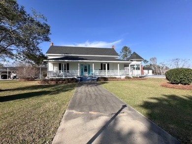 Lake Home For Sale in Vidalia, Georgia