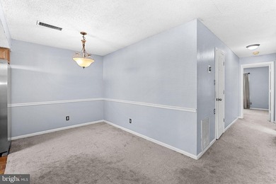 Welcome to this beautifully maintained 2-bedroom, 2-bath condo - photo 8