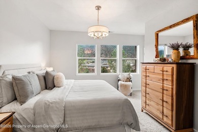 Top-Floor Sophistication, Elevated Style. Beautifully reimagined - photo 11