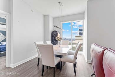 Perched on the 30th floor, this west-facing residence is all - photo 12