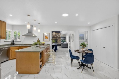 Nestled in the desirable Hills of Oakland, full of natural light - photo 14