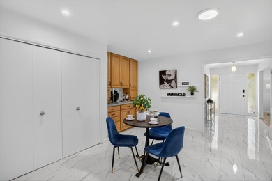 Nestled in the desirable Hills of Oakland, full of natural light - photo 16