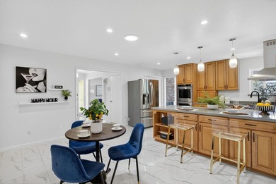 Nestled in the desirable Hills of Oakland, full of natural light - photo 18