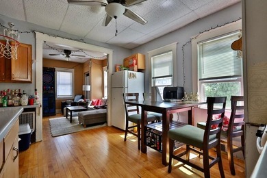 An exceptional opportunity in downtown Madison, WI, this 3-unit - photo 5
