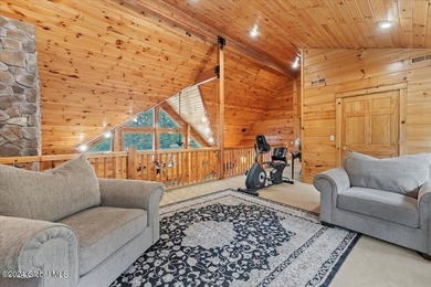 A classic Lincoln Log home set on a private 3+ acre lot, this - photo 28
