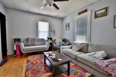 An exceptional opportunity in downtown Madison, WI, this 3-unit - photo 10
