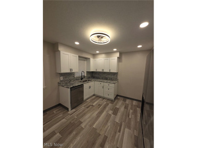 Come see this beautiful home that has been well maintained and - photo 3
