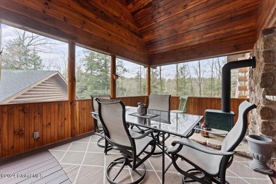 A classic Lincoln Log home set on a private 3+ acre lot, this - photo 34