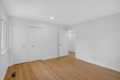 Nestled in the desirable Hills of Oakland, full of natural light - photo 38