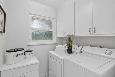 Nestled in the desirable Hills of Oakland, full of natural light - photo 47
