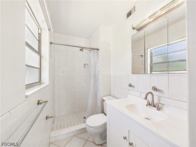 Looking for a home in the heart of Naples? This property has a - photo 10