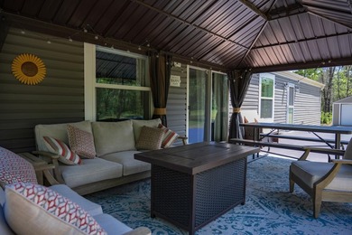 Enjoy this beautiful, wooded retreat and escape from the city - photo 8