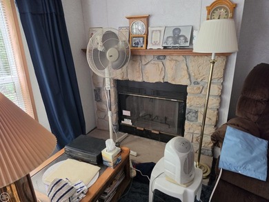 3 bedrooms, 2 bather, natural fireplace, ALL APPLIANCES stay - photo 12
