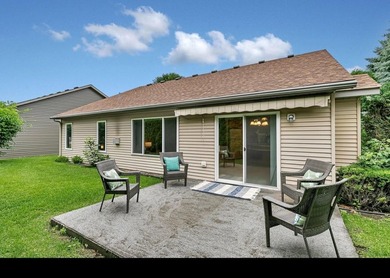 Welcome to 1004 Oak Pond Drive in Sartell-a beautifully - photo 20