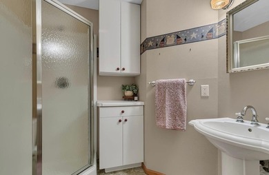 Welcome to 1004 Oak Pond Drive in Sartell-a beautifully - photo 24