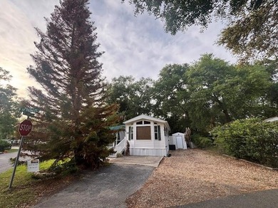 2005*Chariot Park Model* GREAT LOCATION - A HOP & SKIP TO LAKE - photo 1