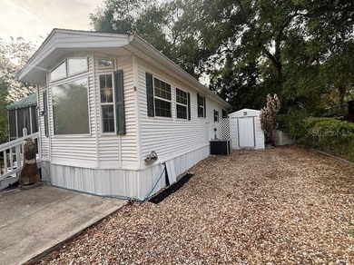 2005*Chariot Park Model* GREAT LOCATION - A HOP & SKIP TO LAKE - photo 6