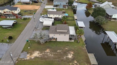 Waterfront living at its best! This well-maintained, fully - photo 30