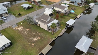 Waterfront living at its best! This well-maintained, fully - photo 31