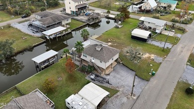 Waterfront living at its best! This well-maintained, fully - photo 35