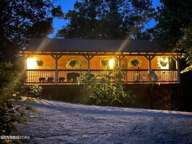 Lake in the Sky Home For Sale in Tallassee Tennessee