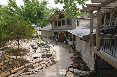 If you're looking for a unique property that surrounds you with - photo 2