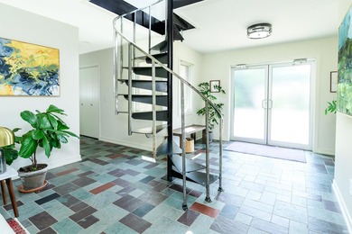This stunning 3 BR 2.5 Bathroom Hollywood Regency Style home - photo 6