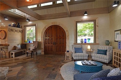 If you're looking for a unique property that surrounds you with - photo 6