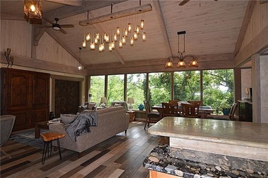 If you're looking for a unique property that surrounds you with - photo 7