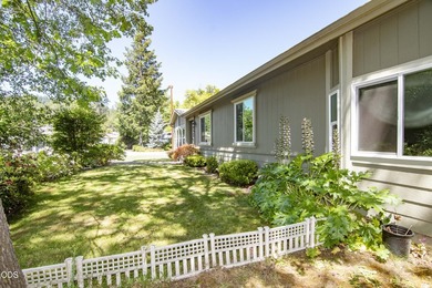 Sounds of water graces this Creek Front Home in Highland Heights - photo 3