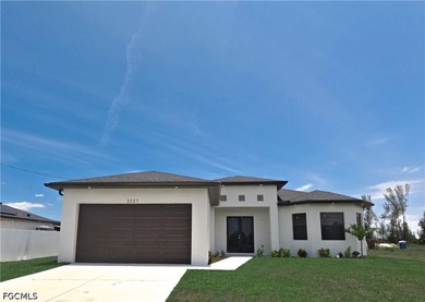 New Construction in Cape Coral! Beautiful single-family home - photo 1