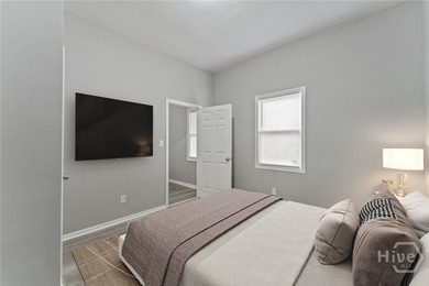 Unique opportunity to acquire newly renovated 6 unit building - photo 5