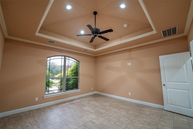 Welcome home to this charming retreat tucked into an established - photo 11
