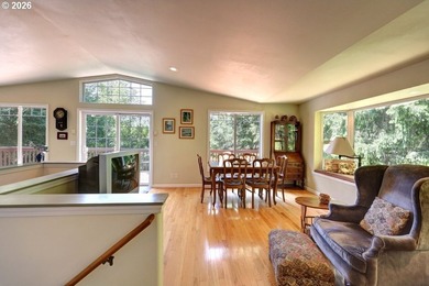 Secluded yet close to the Beach! Bright, light and airy two - photo 13
