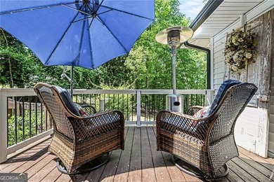 Beautiful Lake Home w/Single Slip Covered Dock with Boat Lift & - photo 18