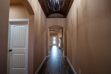 Welcome home to this charming retreat tucked into an established - photo 21