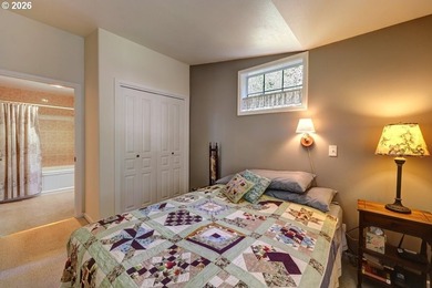 Secluded yet close to the Beach! Bright, light and airy two - photo 23