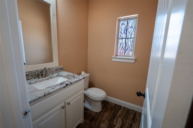 Welcome home to this charming retreat tucked into an established - photo 25