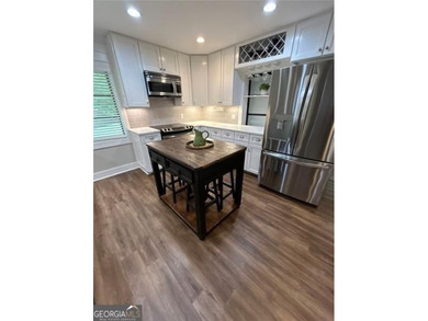 Beautiful Lake Home w/Single Slip Covered Dock with Boat Lift & - photo 33