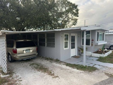 Renovated Home that is Refreshingly Cozy! Come Enjoy a - photo 2